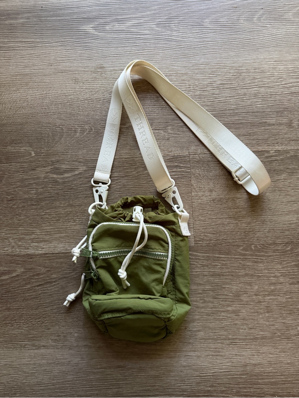 Thread Wallet OLIVE - WATER BOTTLE SLING BAG